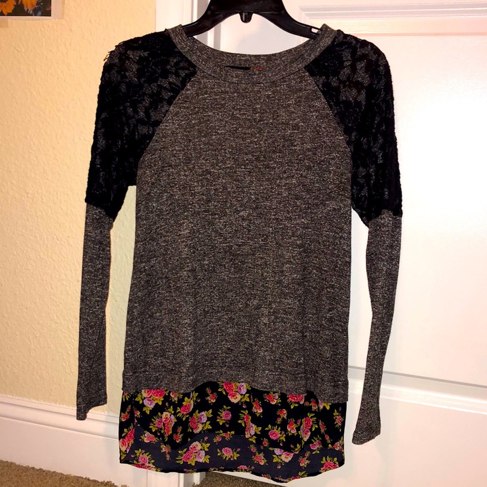 Black and Gray Top with Floral Pattern!